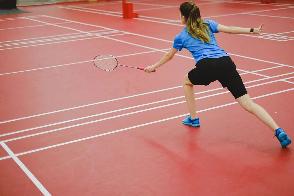 Polideportivo, club o escuela: dónde jugar al bádminton según lo que buscas